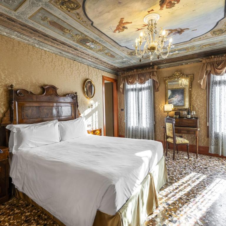 Hotel Casa Nicolò Priuli - Camera Deluxe Matrimoniale/Doppia con Letti Singoli con Terrazza e Vista Canale - 1