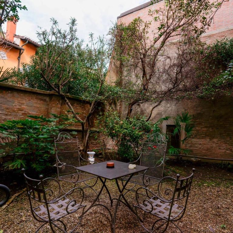 Borgo Cantarana by Lesdomus - Deluxe Two-Bedroom Apartment with Garden View - 42