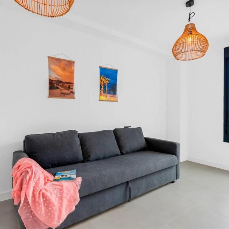 Apartamento H&M con Padel, Piscina y vistas al mar - Three-Bedroom Apartment - 9