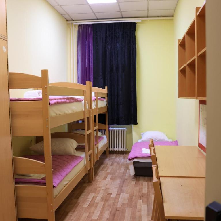 Beograd Budget Rooms Jelica - Porodična Soba sa Zajedničkim Kupatilom - 25