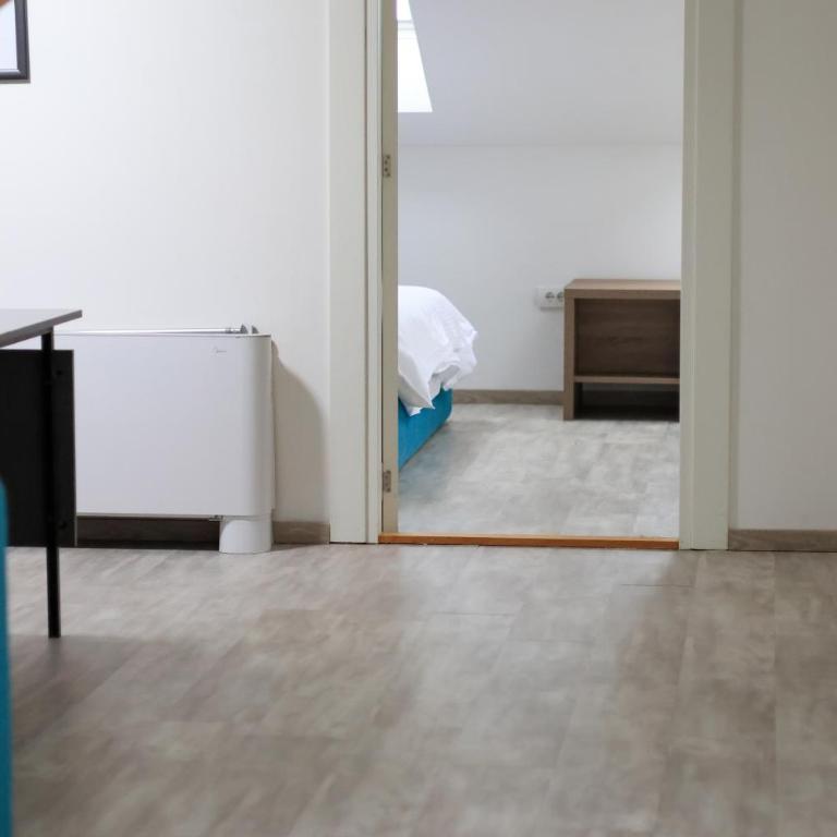 Beograd Budget Rooms Jelica - Dvokrevetna Soba sa Bračnim Krevetom i Sopstvenim Kupatilom - 9