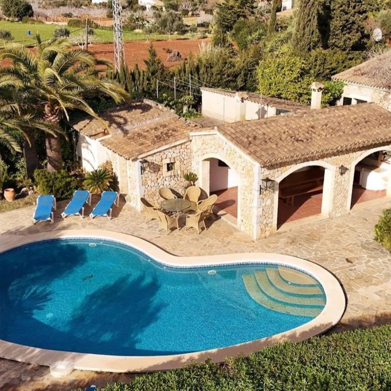 Charming Villa in area of Pollensa by Renthousing - Three-Bedroom Villa - 1
