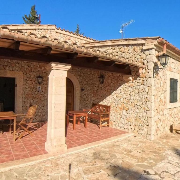 Charming Villa in area of Pollensa by Renthousing - Three-Bedroom Villa - 9