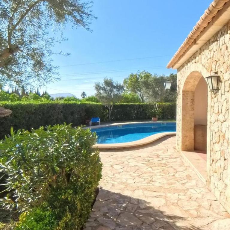 Charming Villa in area of Pollensa by Renthousing - Three-Bedroom Villa - 11