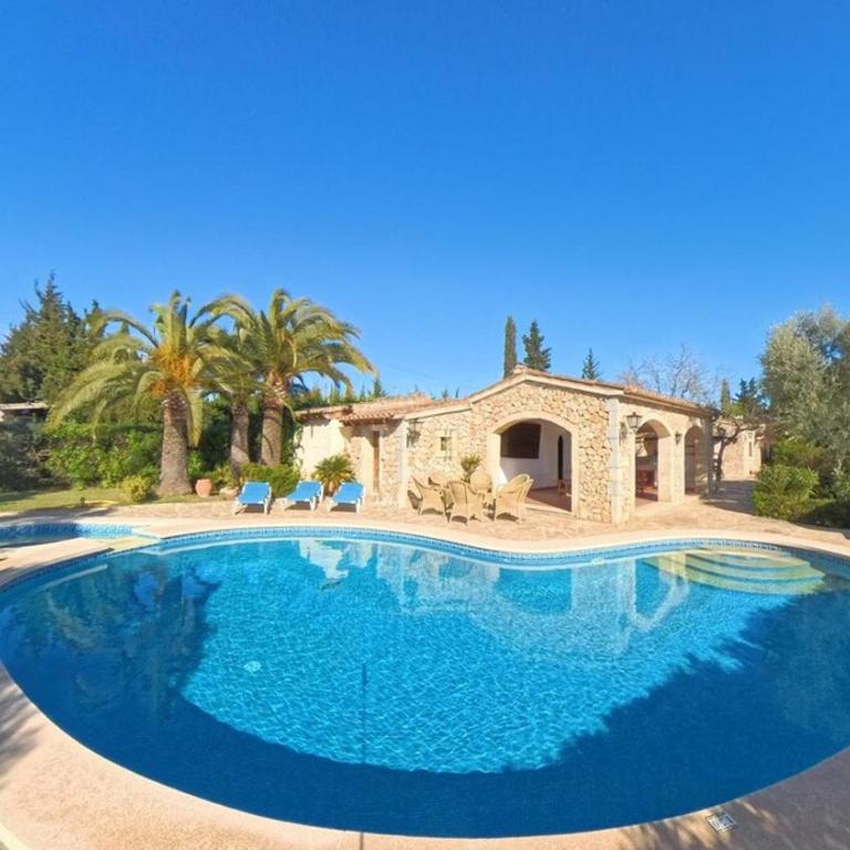 Charming Villa in area of Pollensa by Renthousing - Three-Bedroom Villa - 12
