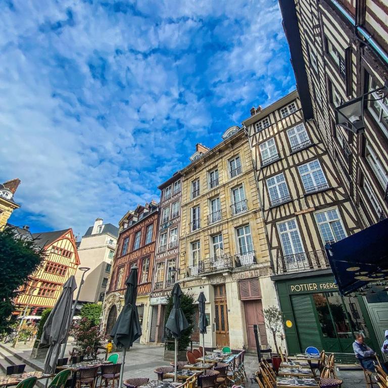 Chronos by Kleidos, Grand duplex, 4 personnes, 3 minutes Gros Horloge & Opéra de Rouen - Appartamento con 1 Camera da Letto - 40