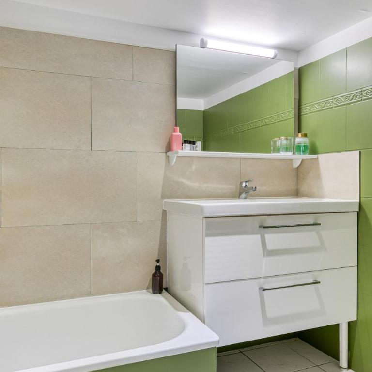 Chronos by Kleidos, Grand duplex, 4 personnes, 3 minutes Gros Horloge & Opéra de Rouen - Appartamento con 1 Camera da Letto - 16