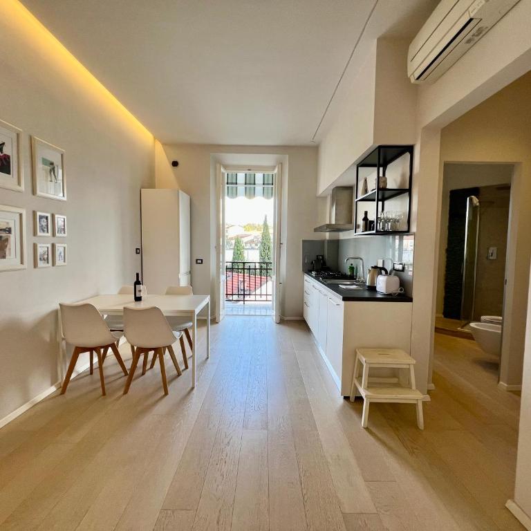 Modern Florence - Two-Bedroom Apartment - 3