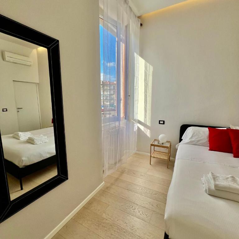 Modern Florence - Two-Bedroom Apartment - 6