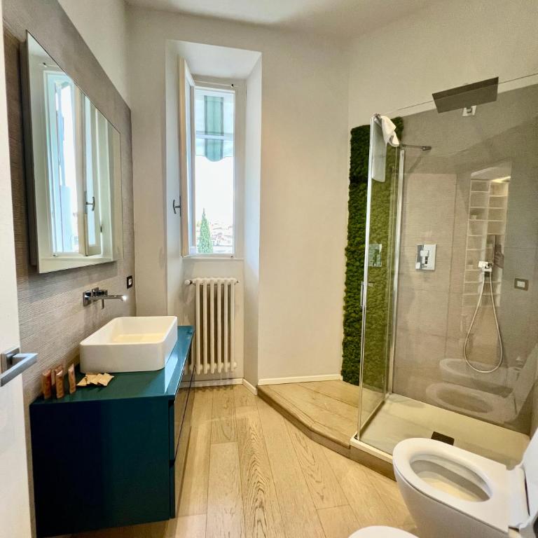 Modern Florence - Two-Bedroom Apartment - 7