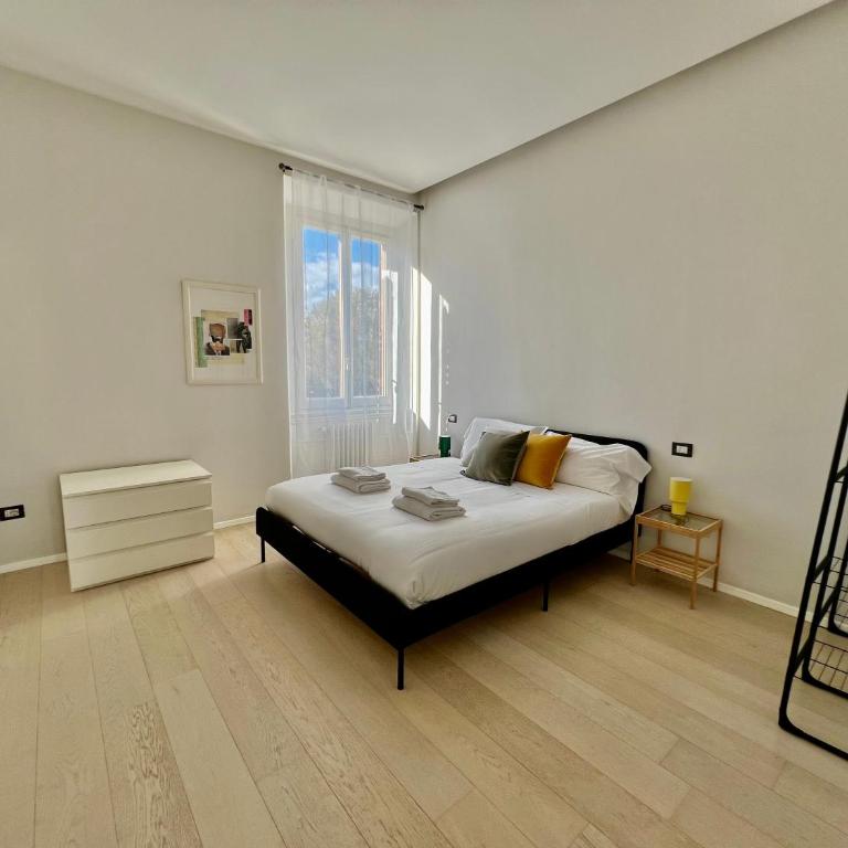 Modern Florence - Two-Bedroom Apartment - 16