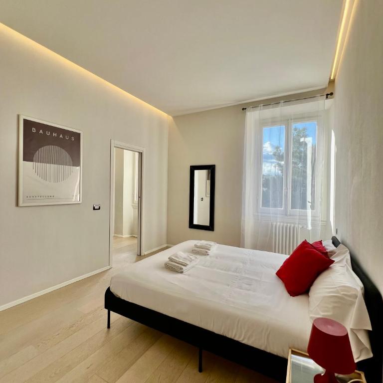 Modern Florence - Two-Bedroom Apartment - 20