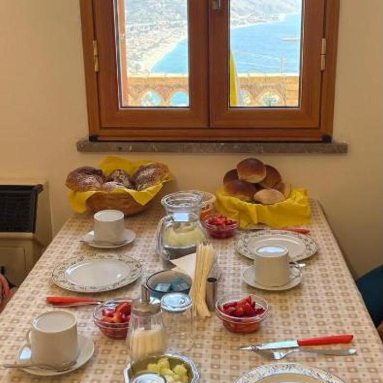 Casa Michele - Two-Bedroom Apartment - 8