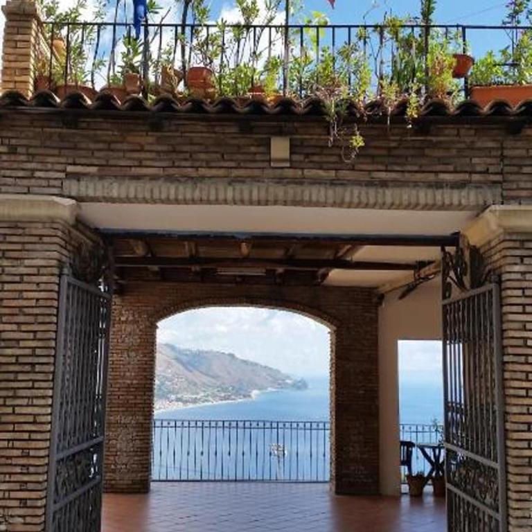 Casa Michele - Two-Bedroom Apartment - 9