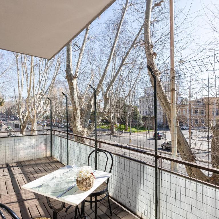 Amazing Apartment Trastevere - Appartamento con 2 Camere da Letto e Balcone - 3
