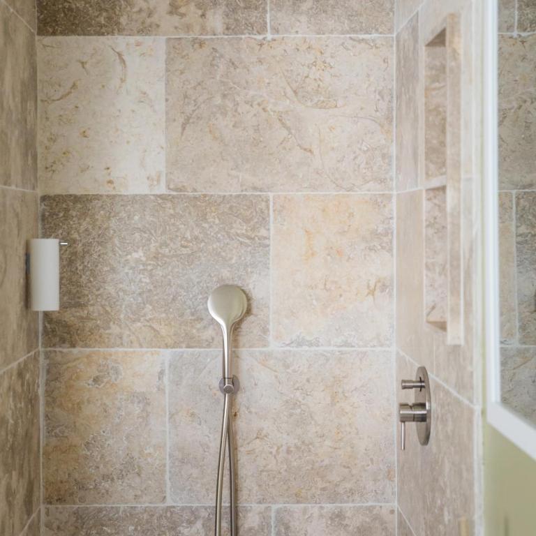 Raffl's Tyrol Hotel - Royal Suite - 17