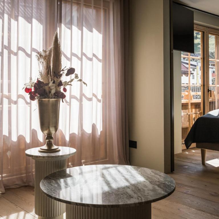 Raffl's Tyrol Hotel - Royal Suite - 16