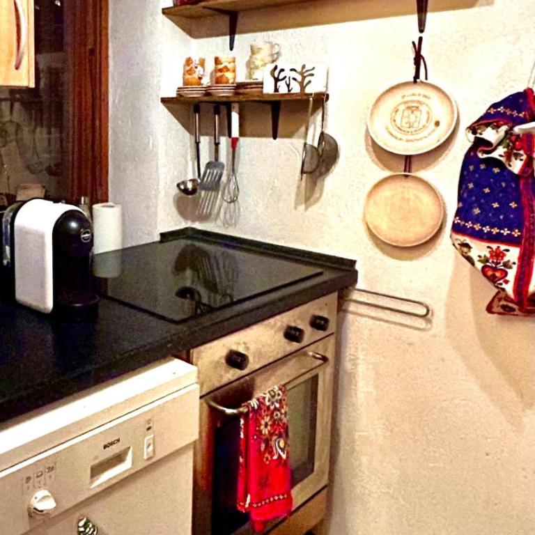 Caldo rifugio con giardino in pieno centro - Appartamento con 2 Camere da Letto - 11