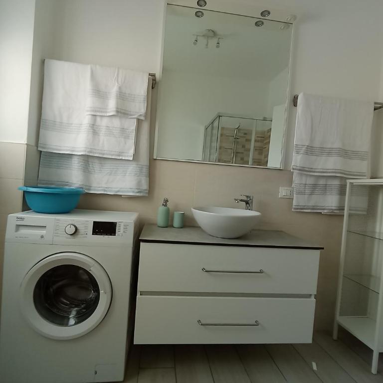 The Boulevard Alcove, semi-central&quiet suite, with balcony! - Apartment mit 2 Schlafzimmern und Balkon - 32