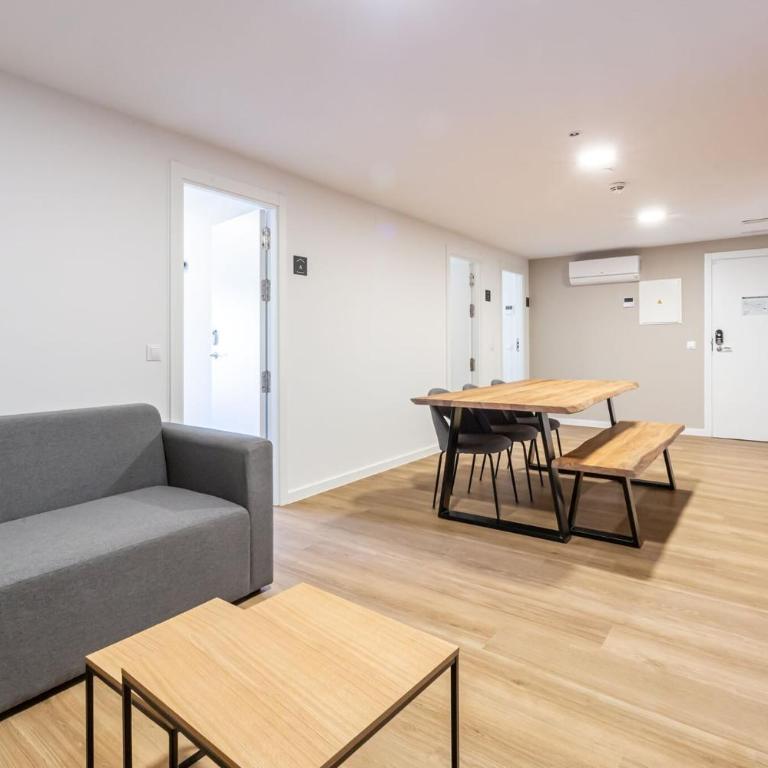 NIDO Príncipe Pío - Three Bedroom Apartment - 14