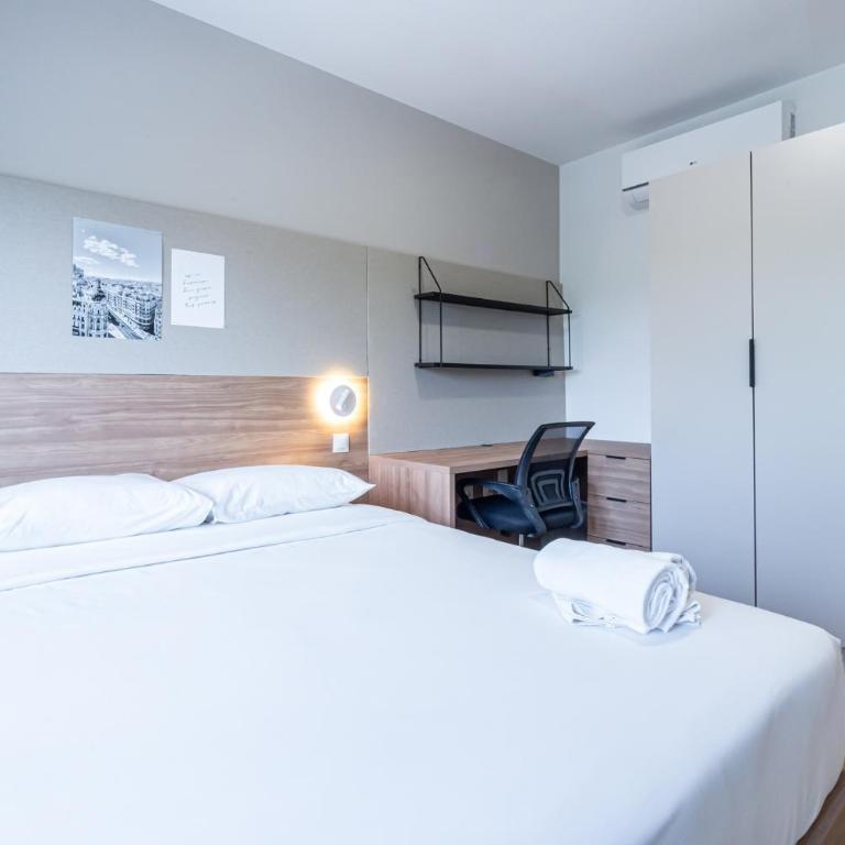 NIDO Príncipe Pío - Three Bedroom Apartment - 16