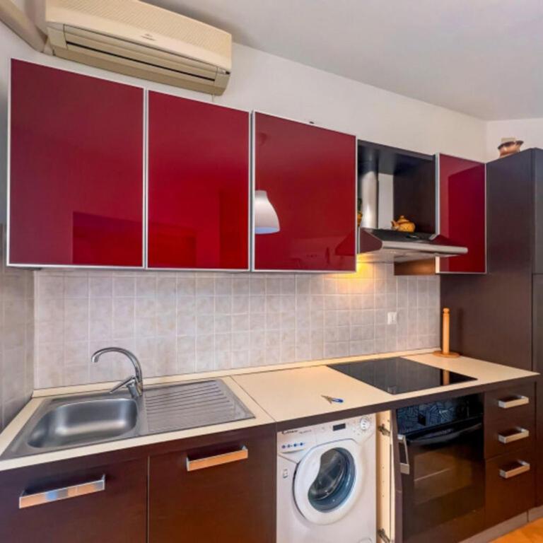 Modern apartment with a spacious terrace - Appartamento - 4