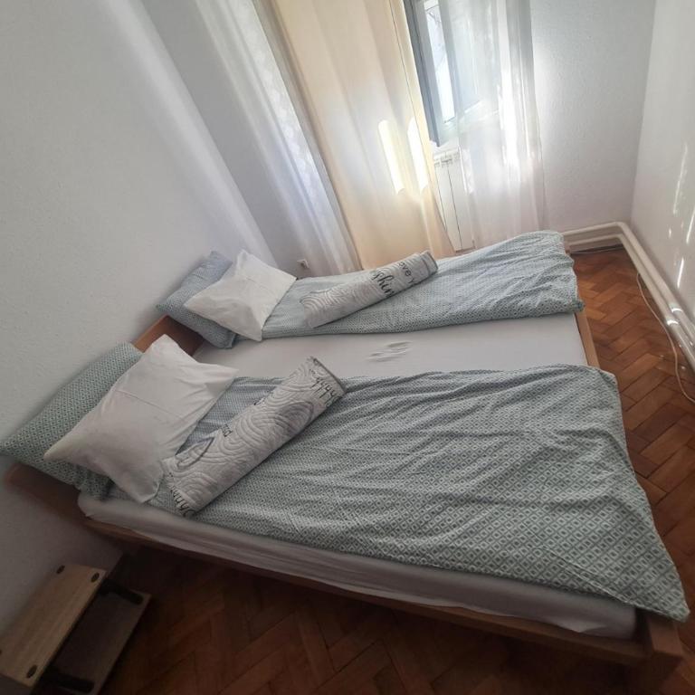 Masha - Two-Bedroom Apartment - 1
