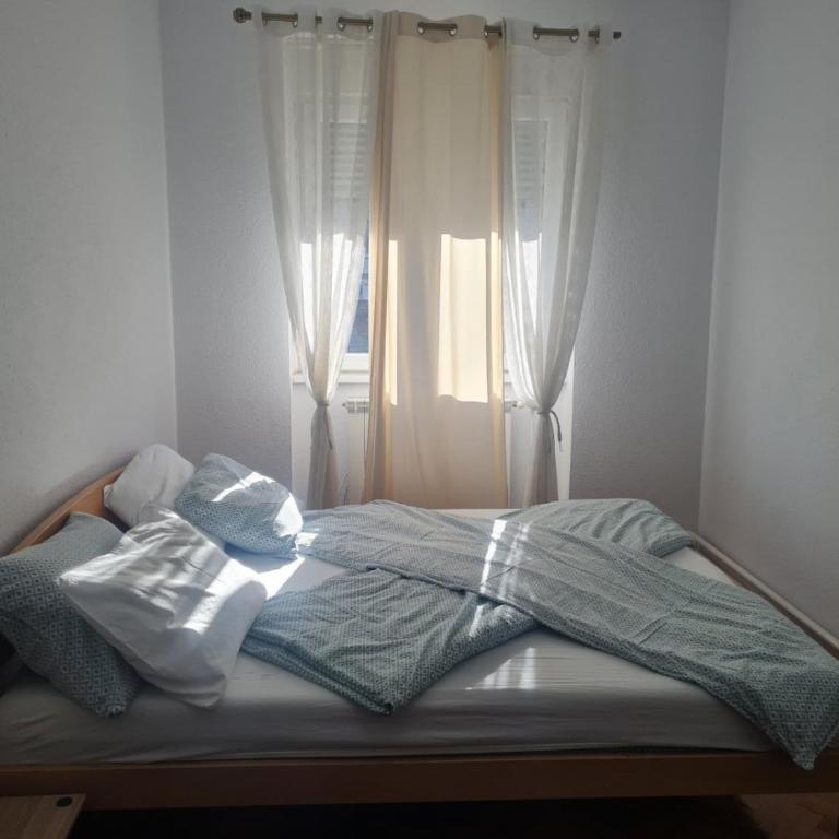Masha - Two-Bedroom Apartment - 22