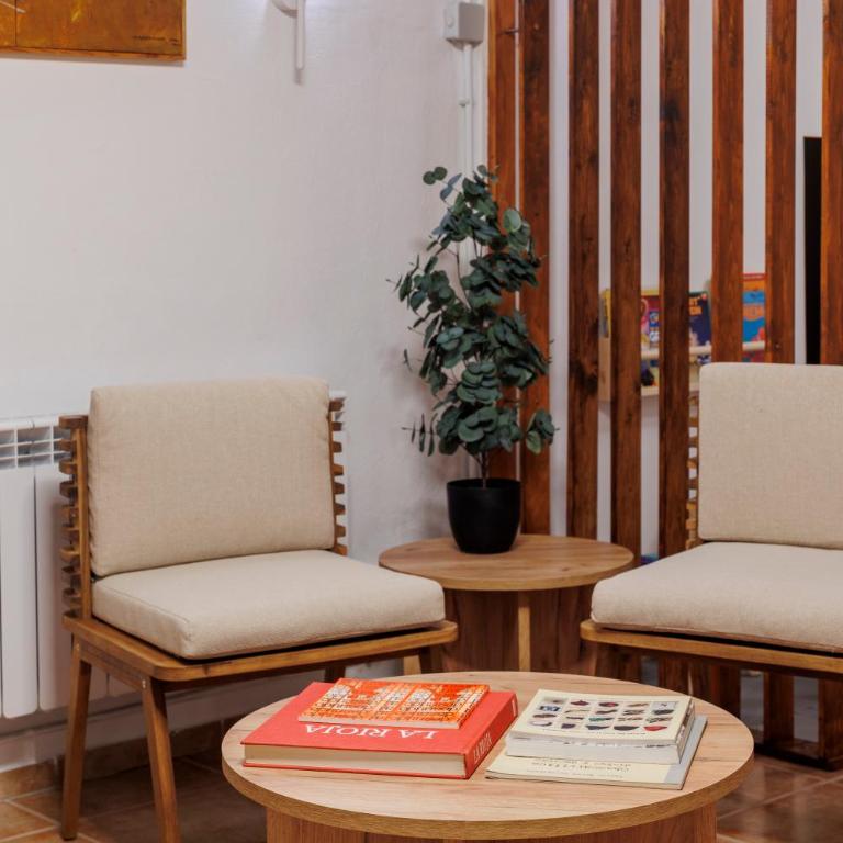 San Bartolome SB11 Casa con encanto bodega aire acondicionado y vistas al centro histórico by Apartamentoslogrono - Vacation Home - 13