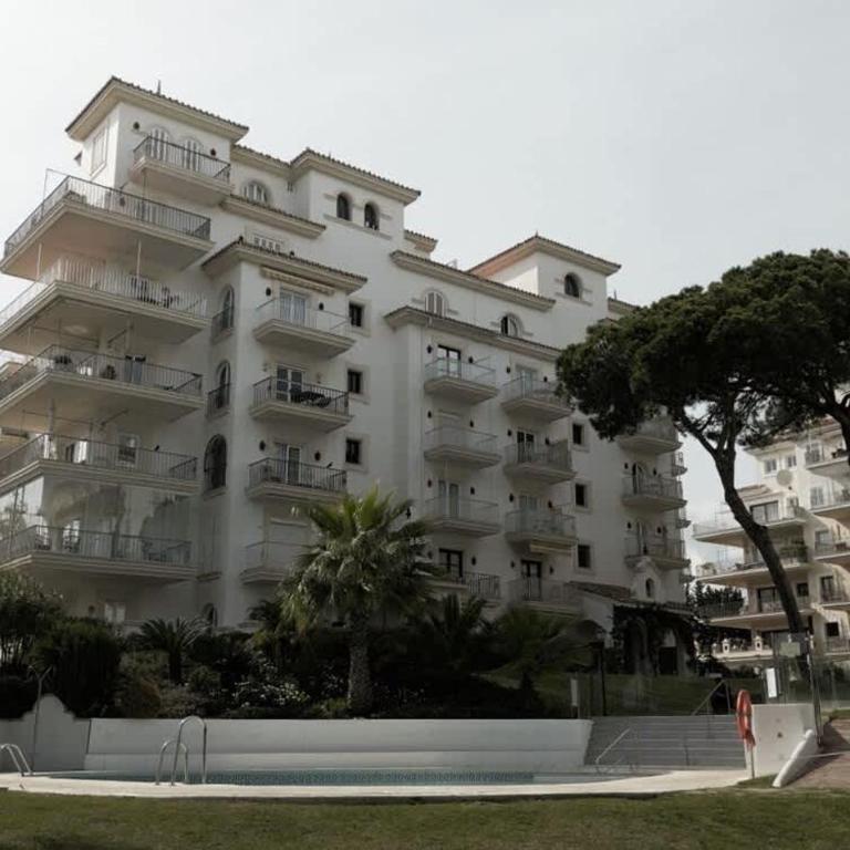 Andalucia del Mar · 3 bedroom apartment in Puerto Banus - Apartamento de 3 dormitorios - 2