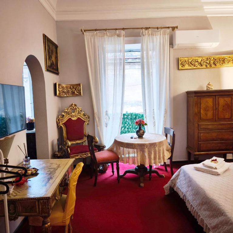 La Dimora dell'Imperatore - Appartamento con 3 Camere da Letto e con Balcone - 3