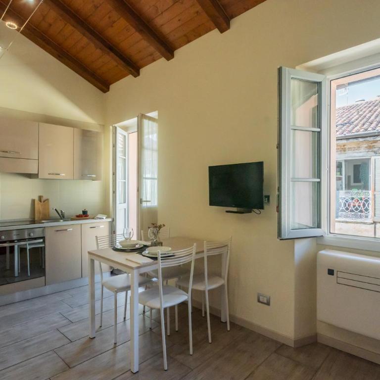 Domus in Como by Rent All Como - Monolocale - 4