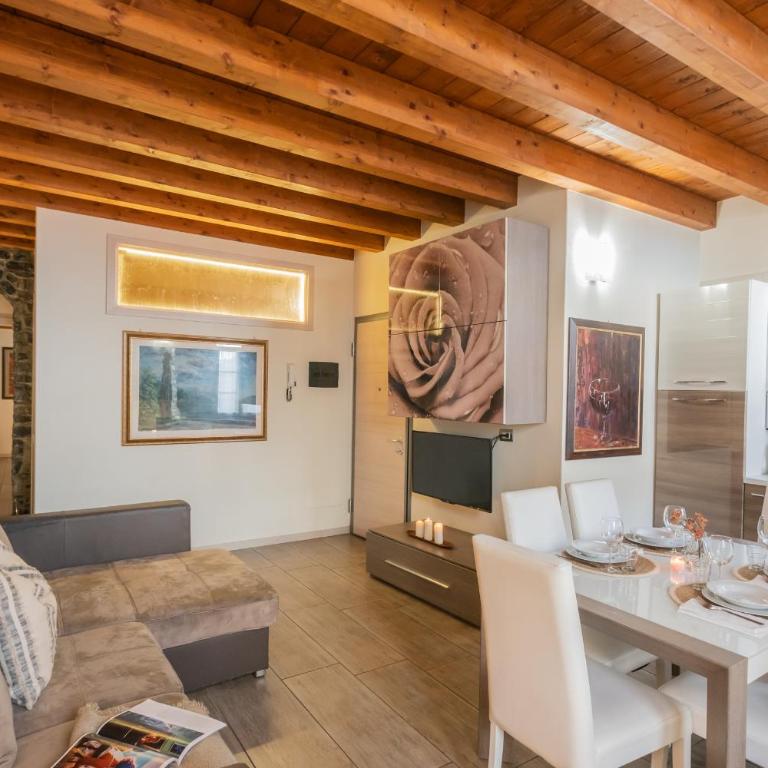 Domus in Como by Rent All Como - Appartamento con 2 Camere da Letto - 2