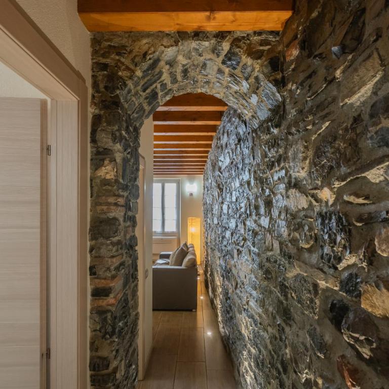 Domus in Como by Rent All Como - Appartamento con 2 Camere da Letto - 15
