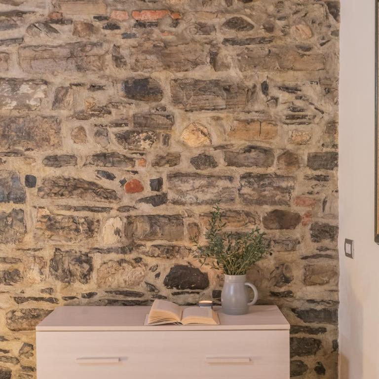 Domus in Como by Rent All Como - Appartamento con 2 Camere da Letto - 35