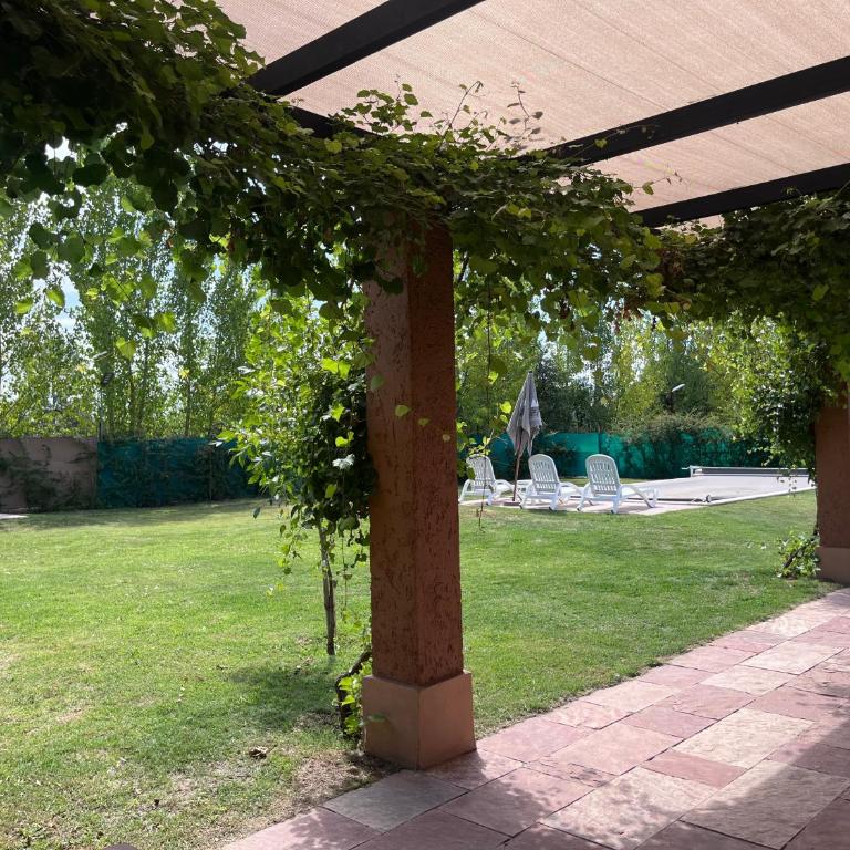 Pergolas Guest House - Pileta, Vinos y Montaña - Casa de 2 dormitorios - 5