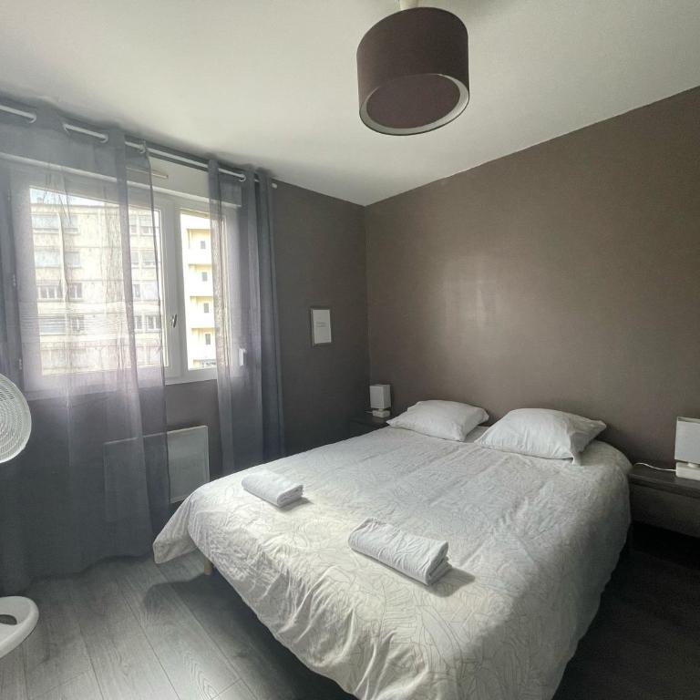 City & cosy, LYON CHARCOT- WIFI - LAVE LINGE - BALCON - PARKING - One-Bedroom Apartment - 37
