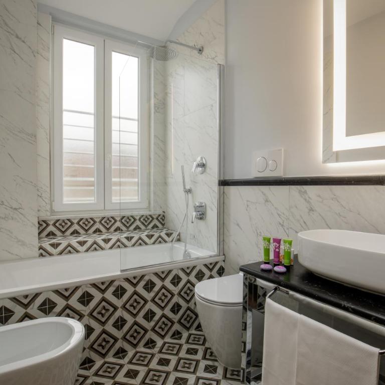 Hotel Morgana - Camera Tripla Luxury - 22