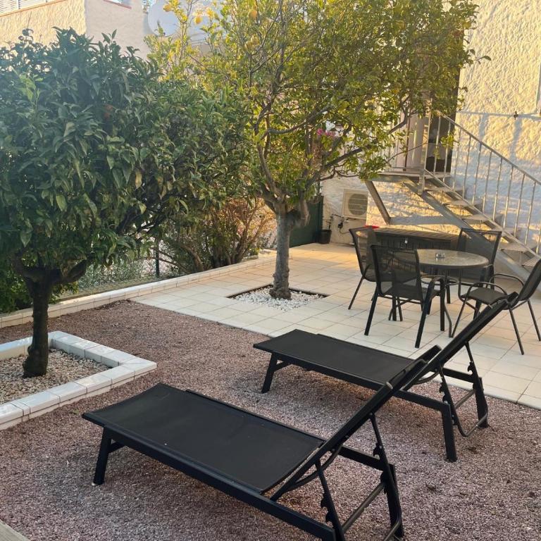 Appartement Duplex Rosas avec terrasse magnifique jacuzzi vue mer - Three-Bedroom Apartment - 57