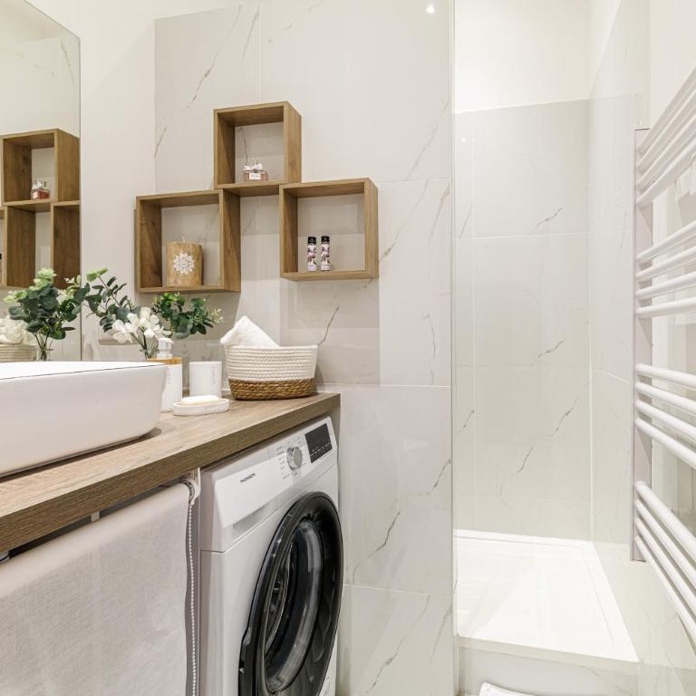 Old town Antibes Superb new flat, for 3, AC, Wi-Fi - Appartement 1 Chambre - 11