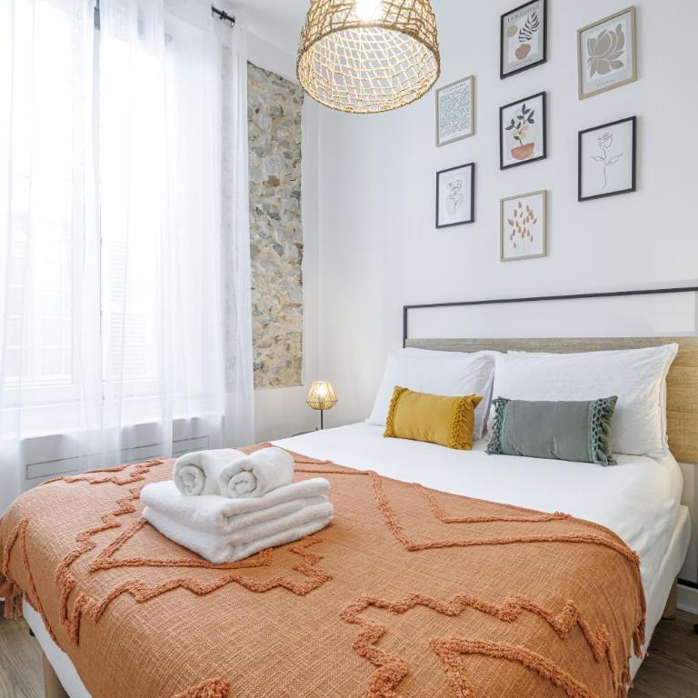 Old town Antibes Superb new flat, for 3, AC, Wi-Fi - Appartement 1 Chambre - 14