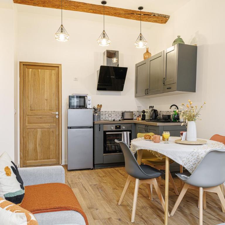 Old town Antibes Superb new flat, for 3, AC, Wi-Fi - Appartement 1 Chambre - 12