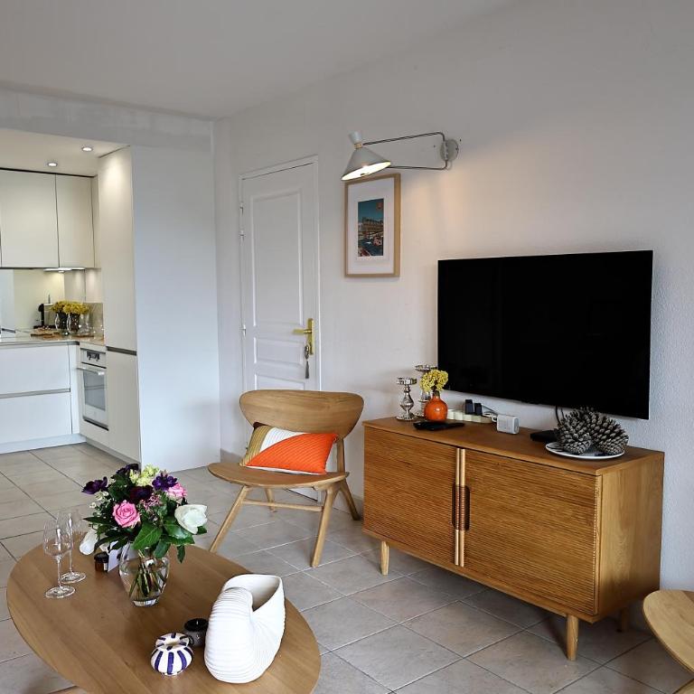 Les Sanguinaires N'7 - T2 Vue Mer, Piscine & Plage - Appartement 1 Chambre avec Vue sur la Mer et Terrasse - 8