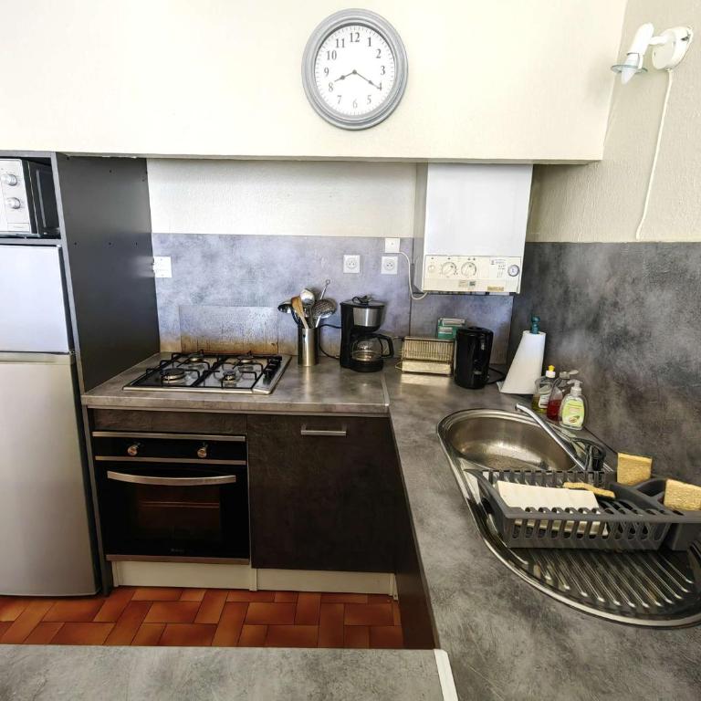 Spacieux T3 au Centre Port, Résidence avec Piscine, Cap d'Agde - FR-1-607-10 - Appartement (6 Adultes) - 17