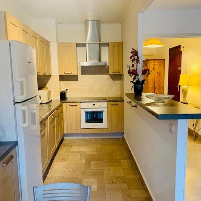 Appartement F2 avec Wifi, 4 personnes, Amélie-les-Bains - Appartement 1 Chambre - 9