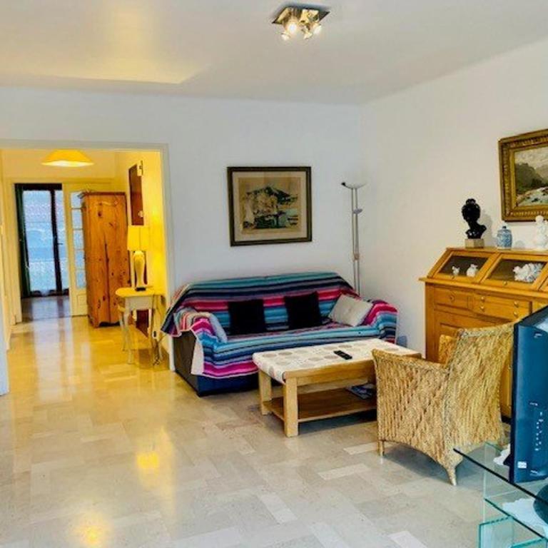 Appartement F2 avec Wifi, 4 personnes, Amélie-les-Bains - Appartement 1 Chambre - 10