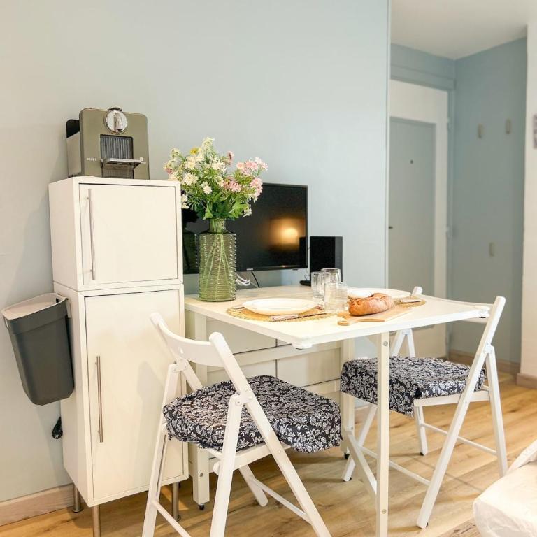 Studio climatisé dans le centre-ville de Sanary - Appartamento Monolocale - 2