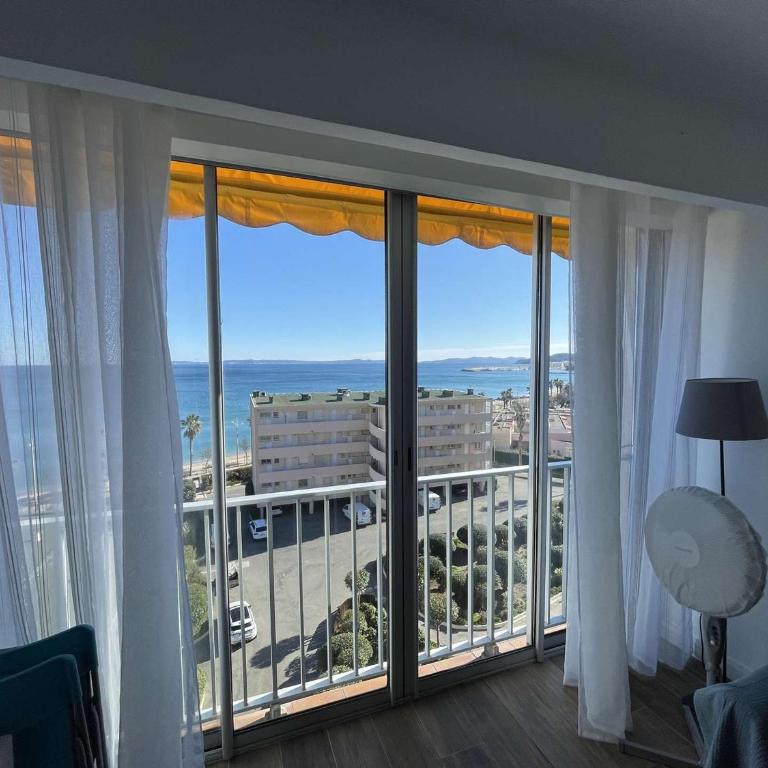 Studio lumineux au Lavandou - Vue mer - FR-1-308-81 - Estudio - 7