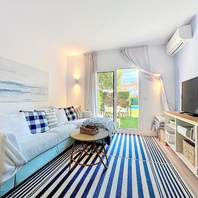 Mar Blau Estartit Rental - Two-Bedroom House - 10