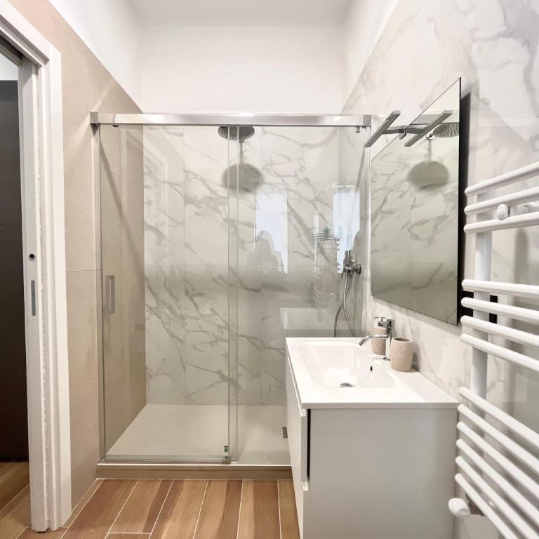 DIMORE URBANE - Contemporary Living - Appartamento con 1 Camera da Letto e Balcone - 5